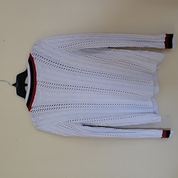 Vintage Abercrombie & Fitch deep V knit sweater - Picture 4 of 5